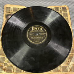 Bing Crosby White Christmas /God rest Ye & CHRISTMAS CAROLS-PART (1 & 2) 78rpm